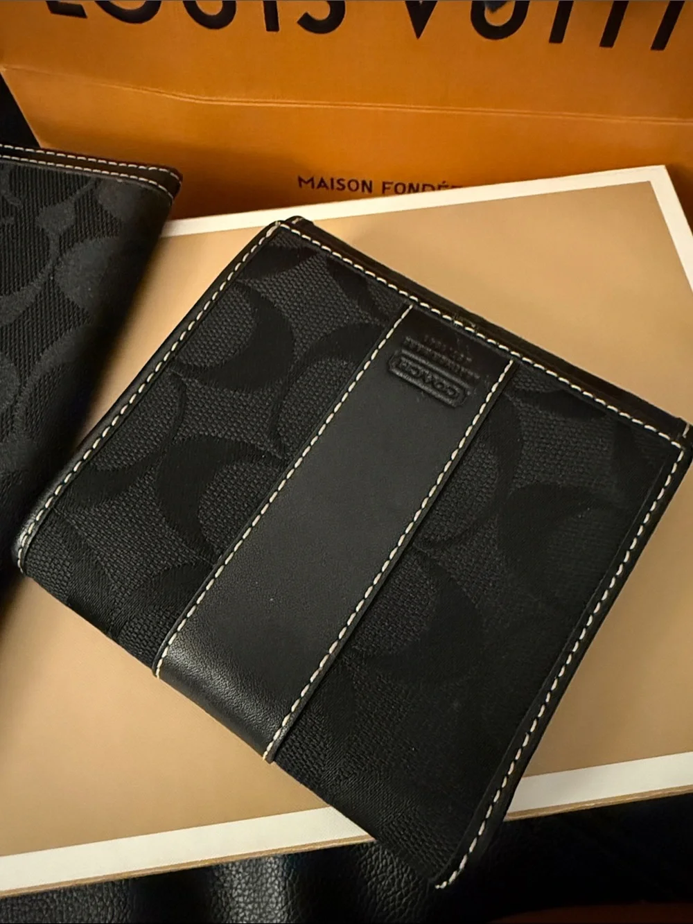 Y2K NWOT Coach Black Signature Canvas Compact Wallet with Contrast Stitching